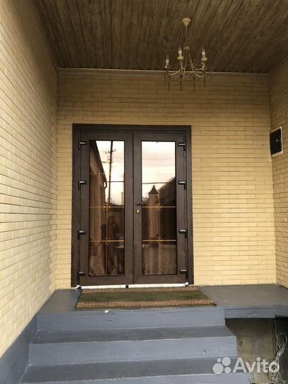 Пластиковые двери витражи