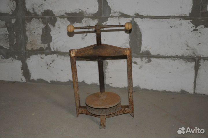 Соковыжималка (ручной винтовой пресс). Бесп. дост