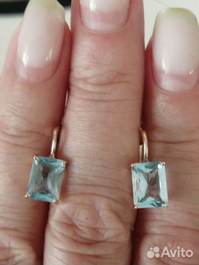 Золотые серьги