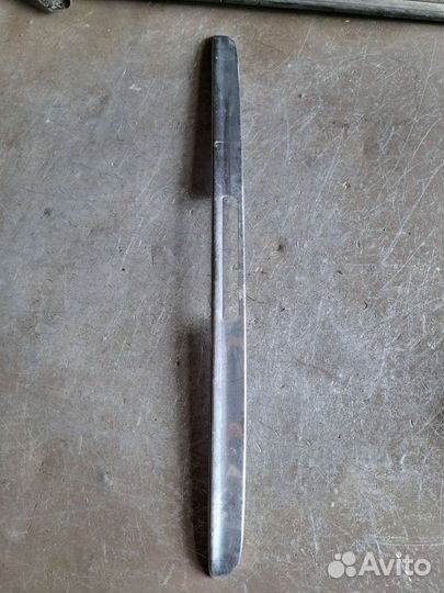 Накладка крышки багажника на Mercedes W210