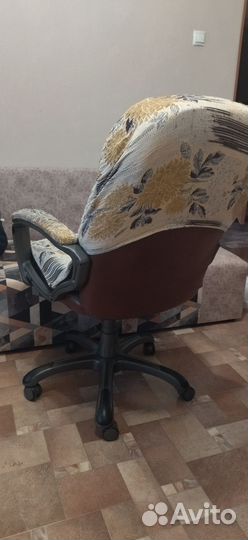 Компьютерное кресло