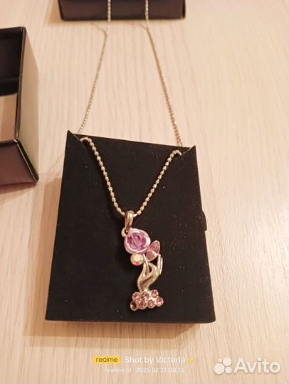 Колье в подарочной коробке