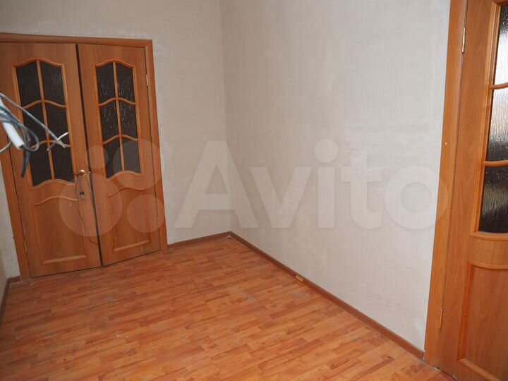 Дом 700 м² на участке 50 сот.