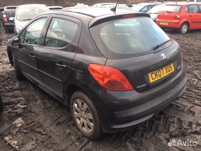 Разбор на запчасти Peugeot 207