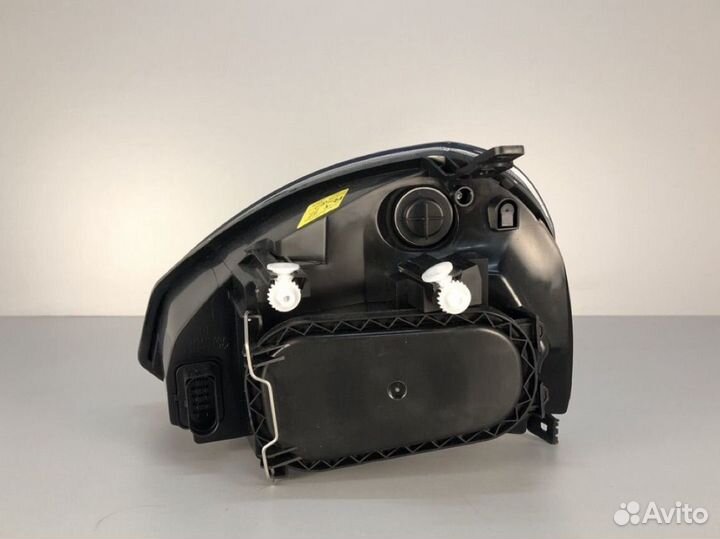 Фара передняя ваз 2170