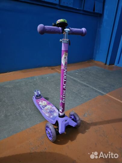 Самокат детский трехколесный