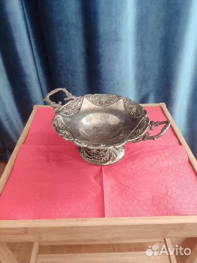 Конфетница серебро