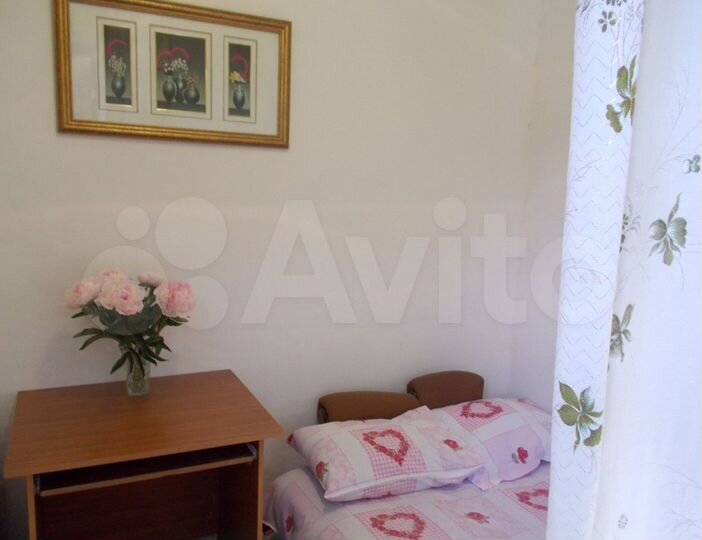 Комната 12 м² в 8-к., 1/1 эт.