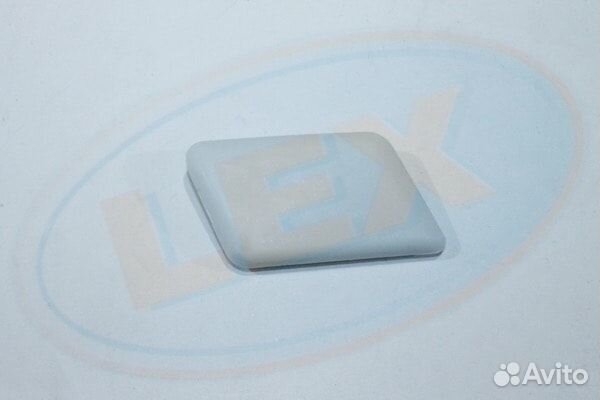 Заглушка форсунки омывателя фары правая r