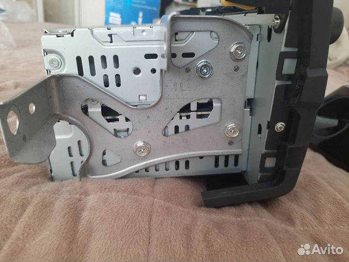 Автомагнитола на toyota rav4