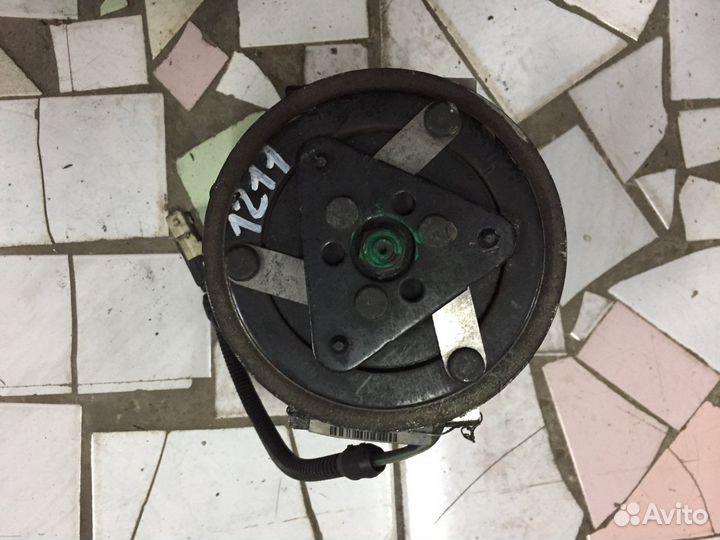 Компрессор кондиционера Citroen C5 2.0 бензин