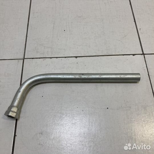 Ключ балонный Audi A6 C7 4G5