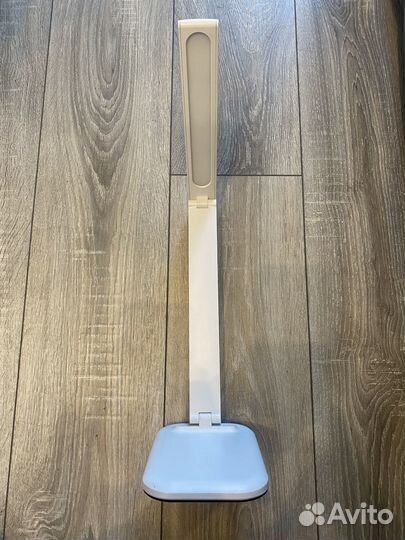 Лампа настольная