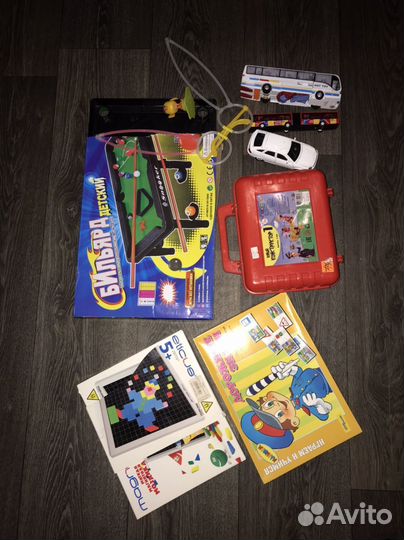 Игрушки машинки роботы пакетом