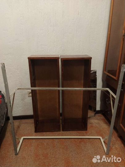 Книжные полки