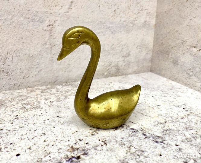 Статуэтка Лебедь