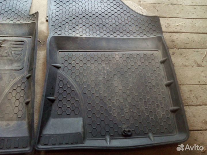 Ковер в салон Солярис 2010-2017