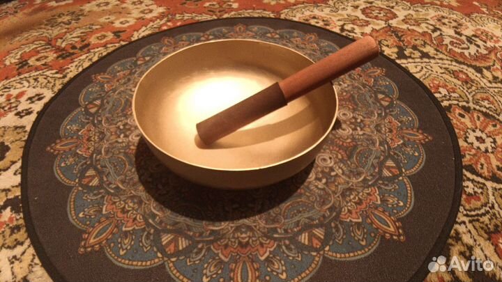 Поющая чаша