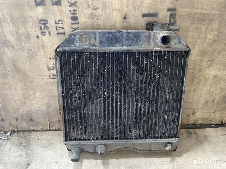 Радиатор на москвич 412, 2140