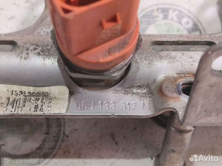 Топливная рампа Audi A4 B8