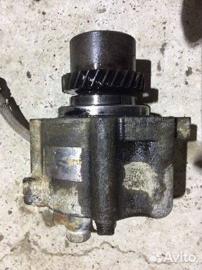 Насос гидроусилителя Toyota Land Cruiser Prado