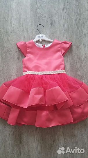 Платье для девочки бу