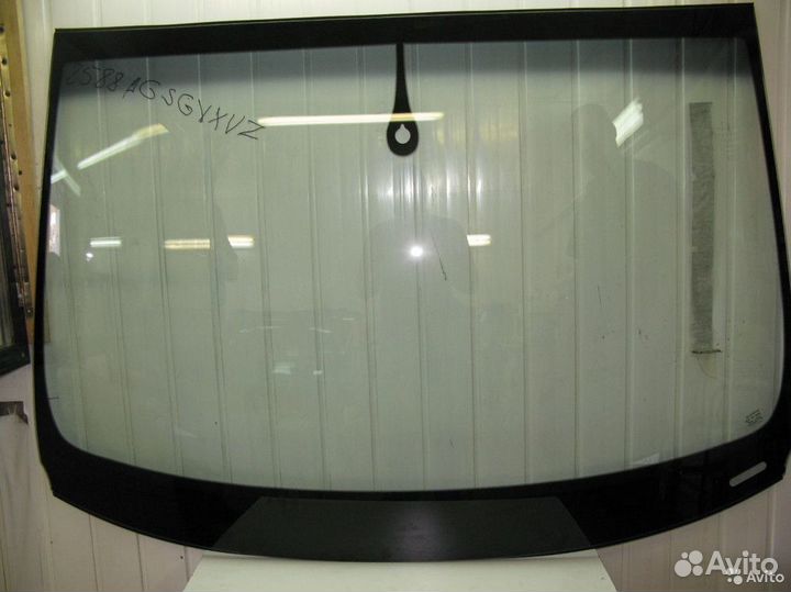Лобовое стекло на Citroen Berlingo
