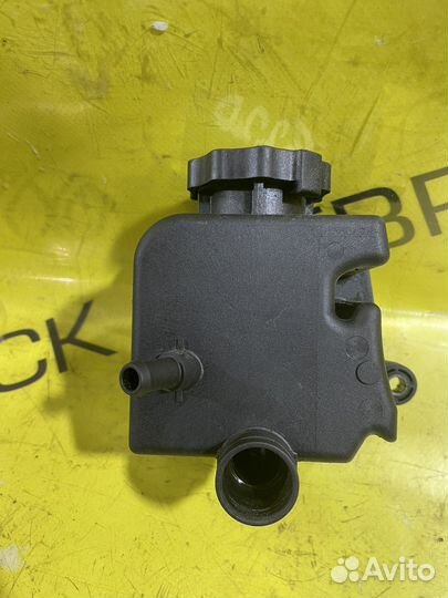 Бачок гур Мерседес W210