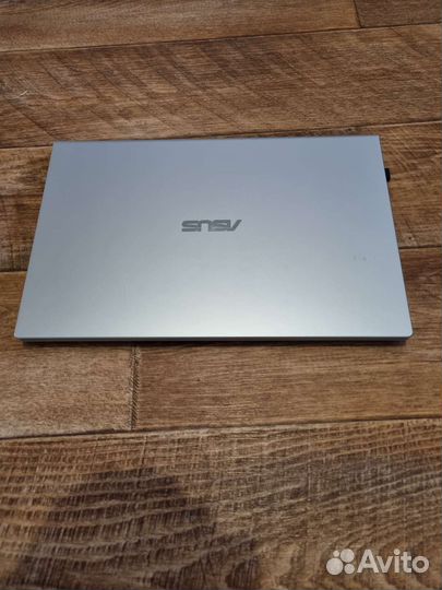 Ноутбук asus