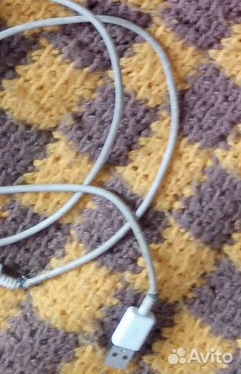 Провод для смартфонов (micro- USB)