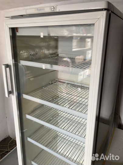 Бытовой холодильник Бирюса