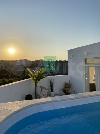 Дом 284 м² на участке 2 сот.