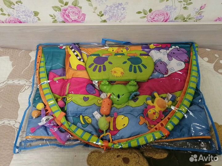 Развивающий коврик tiny love