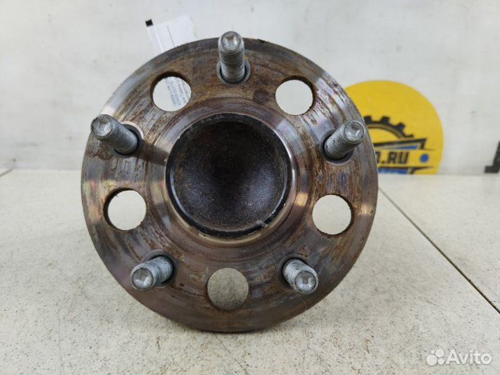 Ступица задняя Toyota C-Hr ZYX11 2020