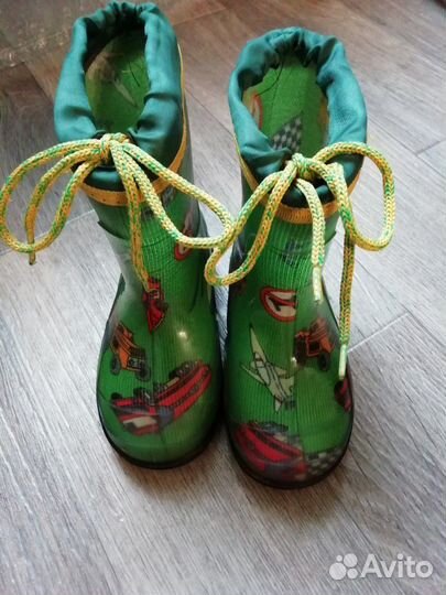 Резиновые сапоги