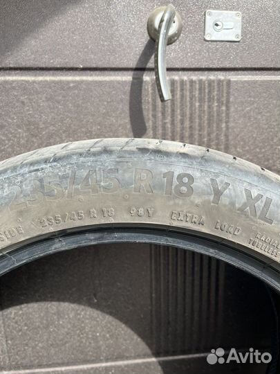 Continental ComfortContact - 6 235/45 R18