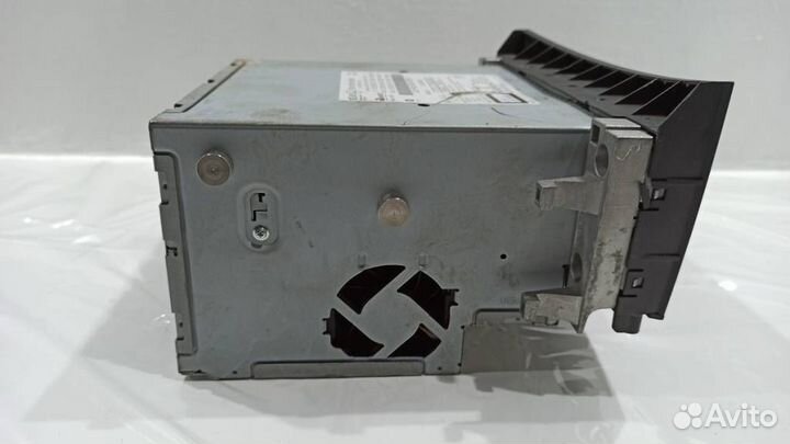 Команд Мерседес C207 E