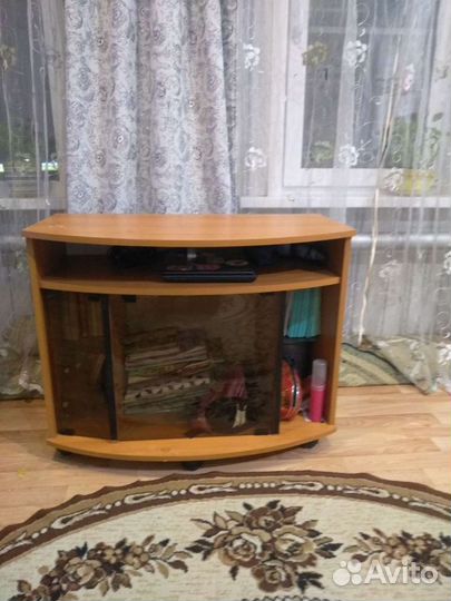 Тумба под телевизор