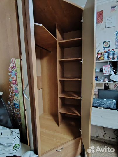 Угловой шкаф