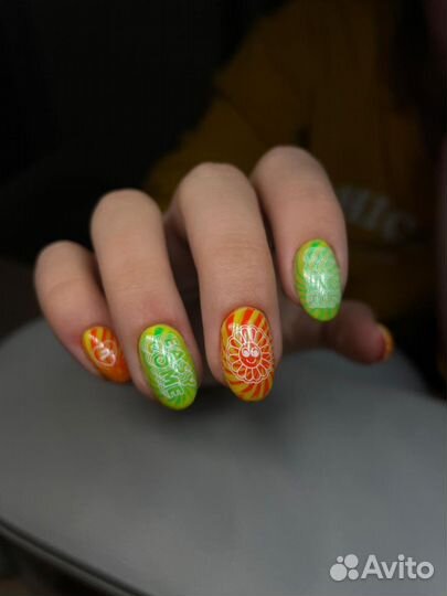 Маникюр