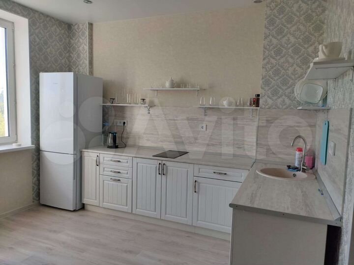 2-к. квартира, 70 м², 4/17 эт.