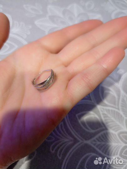 Серебряное кольцо женское