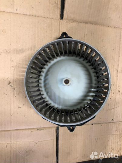 Peugeot partner tepee B9 моторчик отопителя