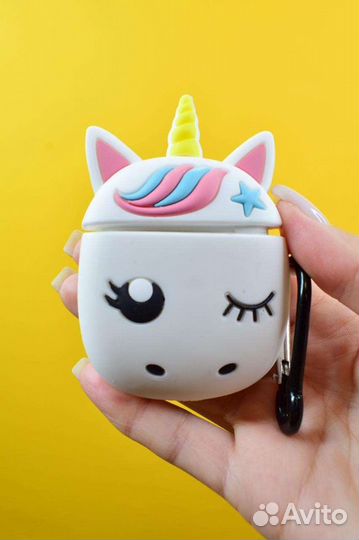 Чехлы на airpods