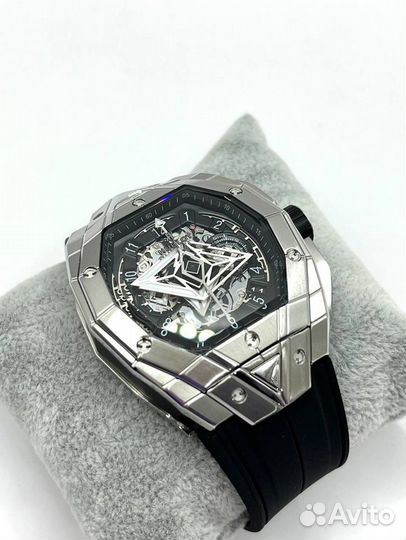 Часы Hublot Big Bang Sang Bleu Мужские