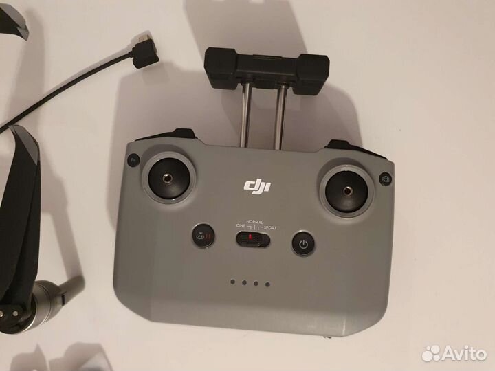 Квадракоптер Dji Mavic air 2