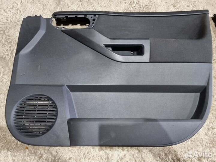 Обшивка двери Мерива