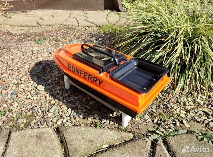 Прикормочный карповый кораблик Ранферри Atom