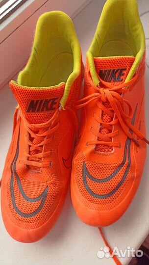 Футбольные бутсы nike