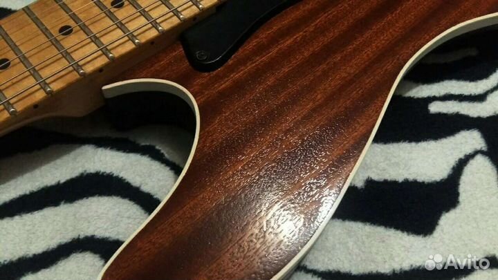 Электрогитара